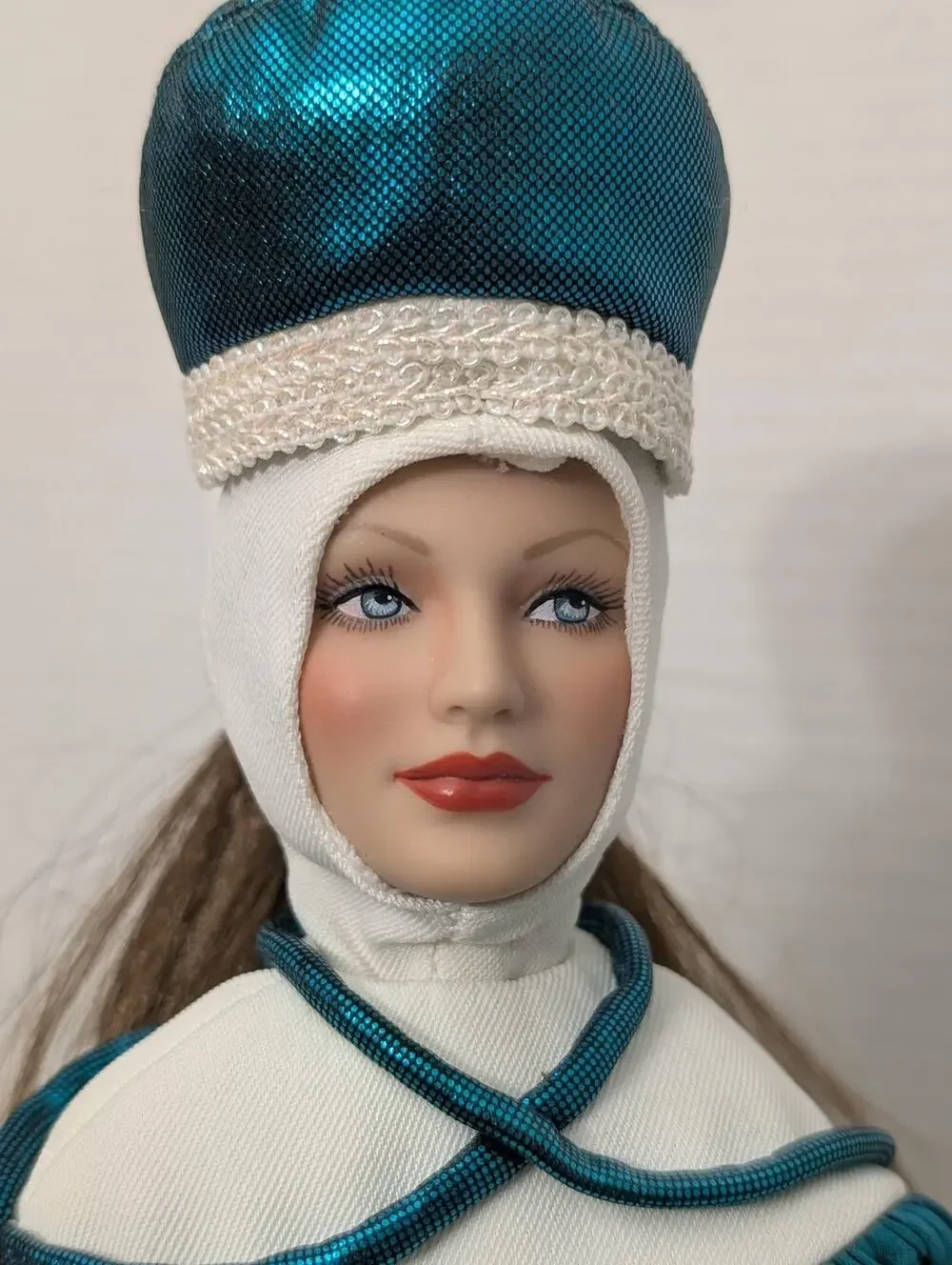 RARE 2005 Tonner Wizard of Oz Emerald City Woman 16